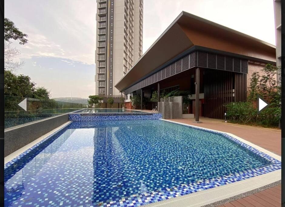 The Clio 2 Residences, Beside Ioi City Mall, Opposite Hospital Serdang, Beside Uniteen And Upm, Putrajaya Exterior foto